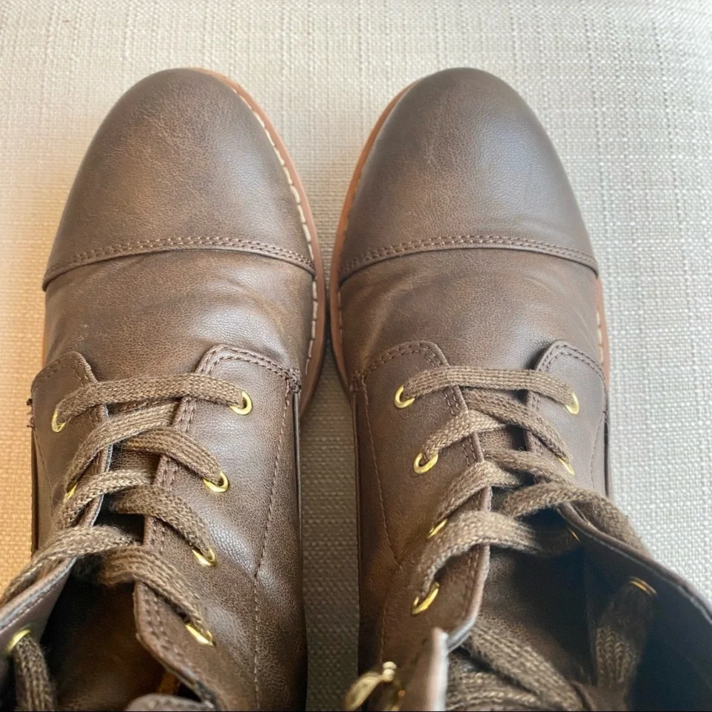 Brown Leather Women's Boots - Picture 8 of 8